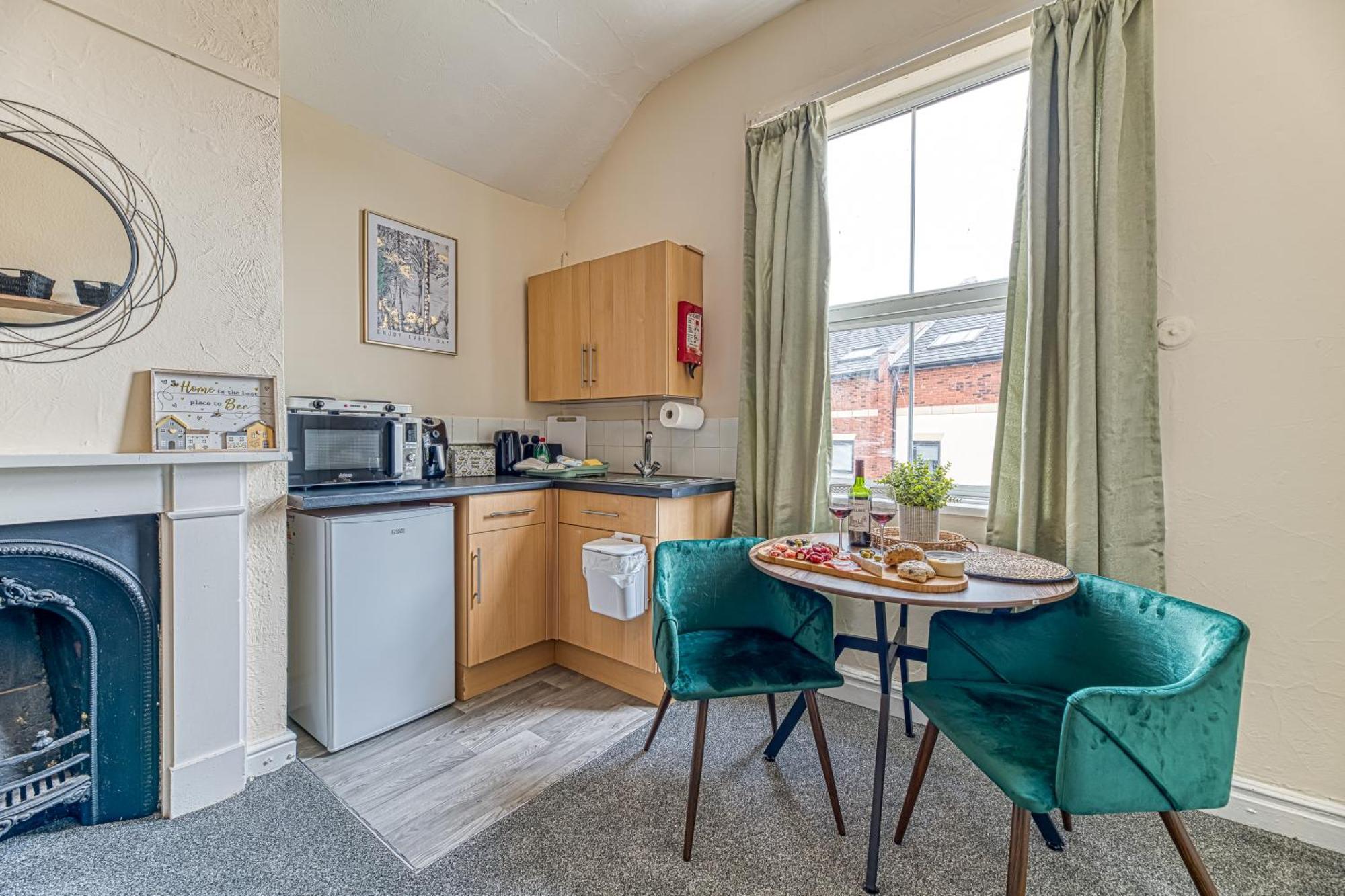 Apartment Heights By Guestz *